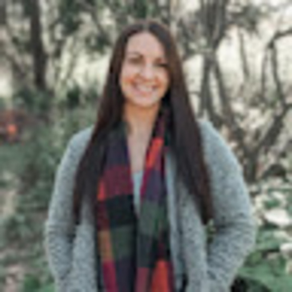 Meet your Posher, Carly - Picture 1 of 1